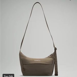 Lululemon Sling Crossbody Bag NWT😎New Years Specials